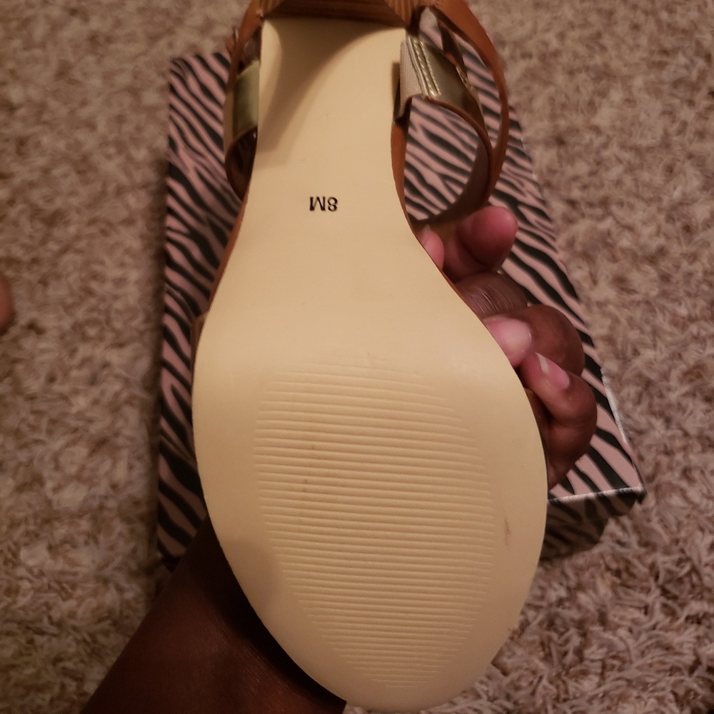 Sandals - Picture 3 of 3